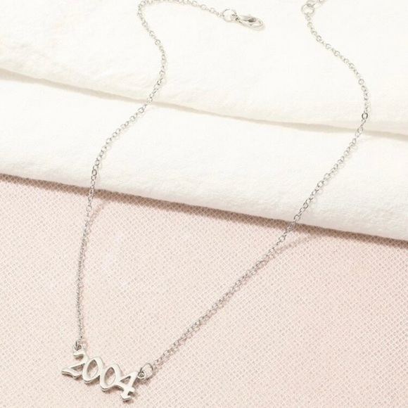 3/$30 🤍 Established “2004” Necklace - Picture 1 of 3